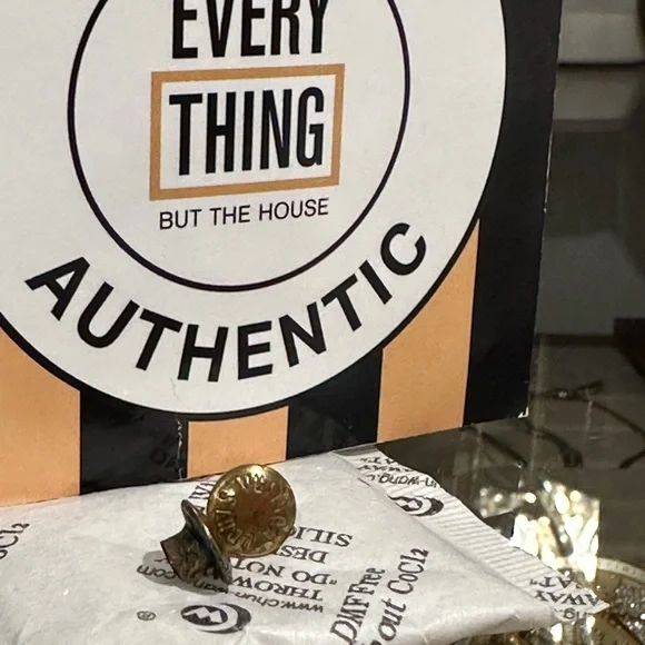 Elegant LV Monogram speedy 25 Bag - Picture 4 of 13